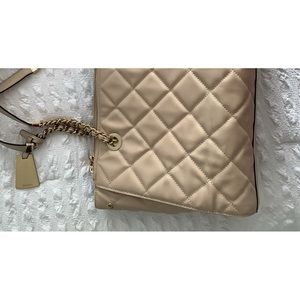Aldo cream and gold, quilted bag.